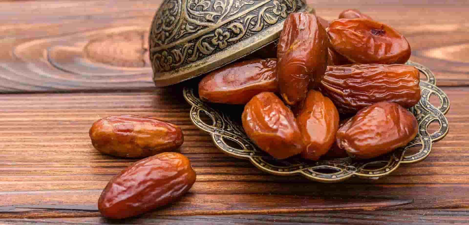 تصویر 4 از قیمت خرید خرما پیارم + فروش ویژه